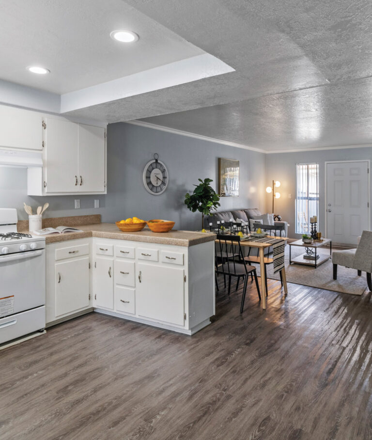 Home Page French Quarter Apartments